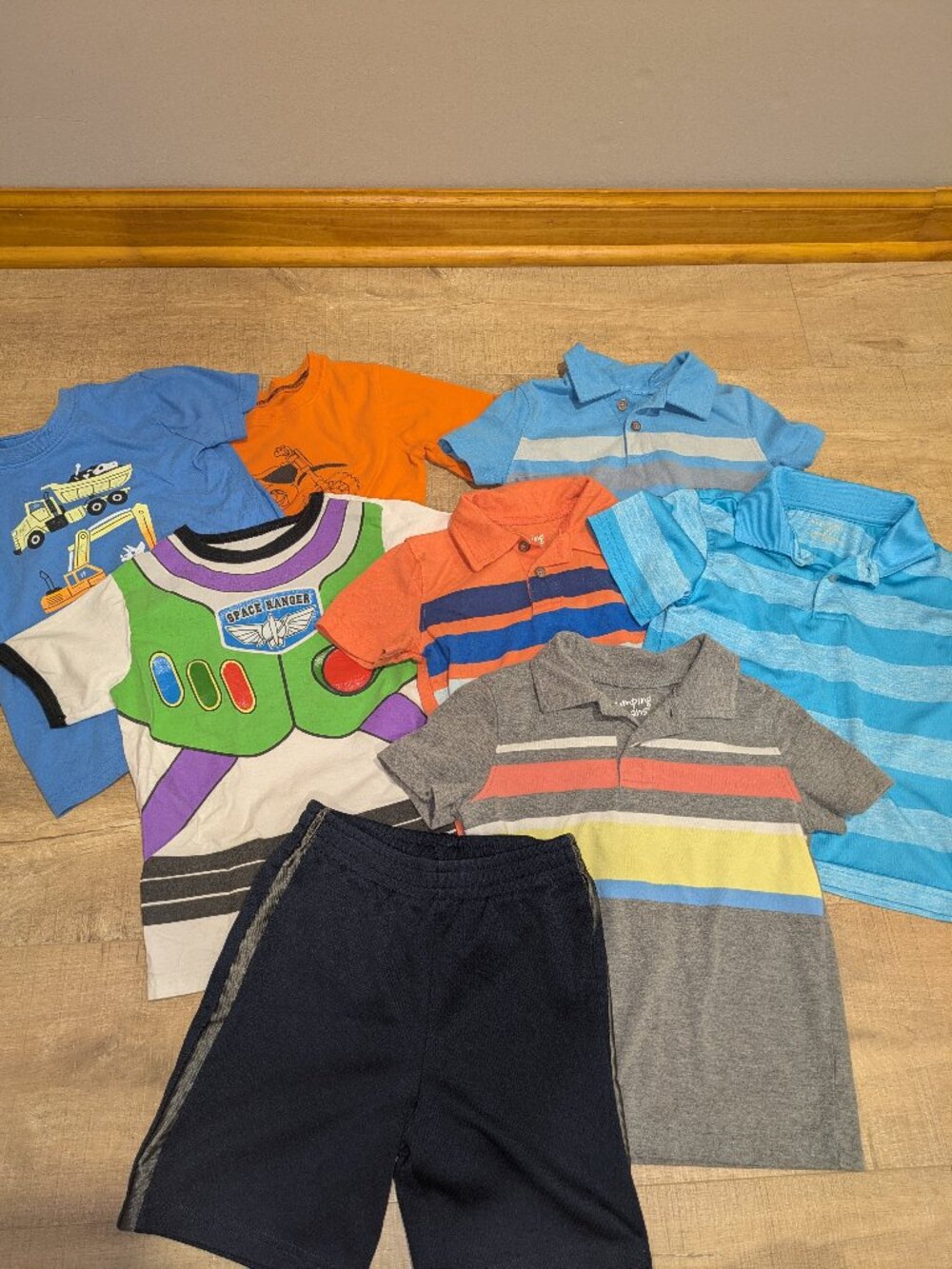 Boys 4T/5T Summer Clothes Lot Buzz Lightyear/Button Up Shirts